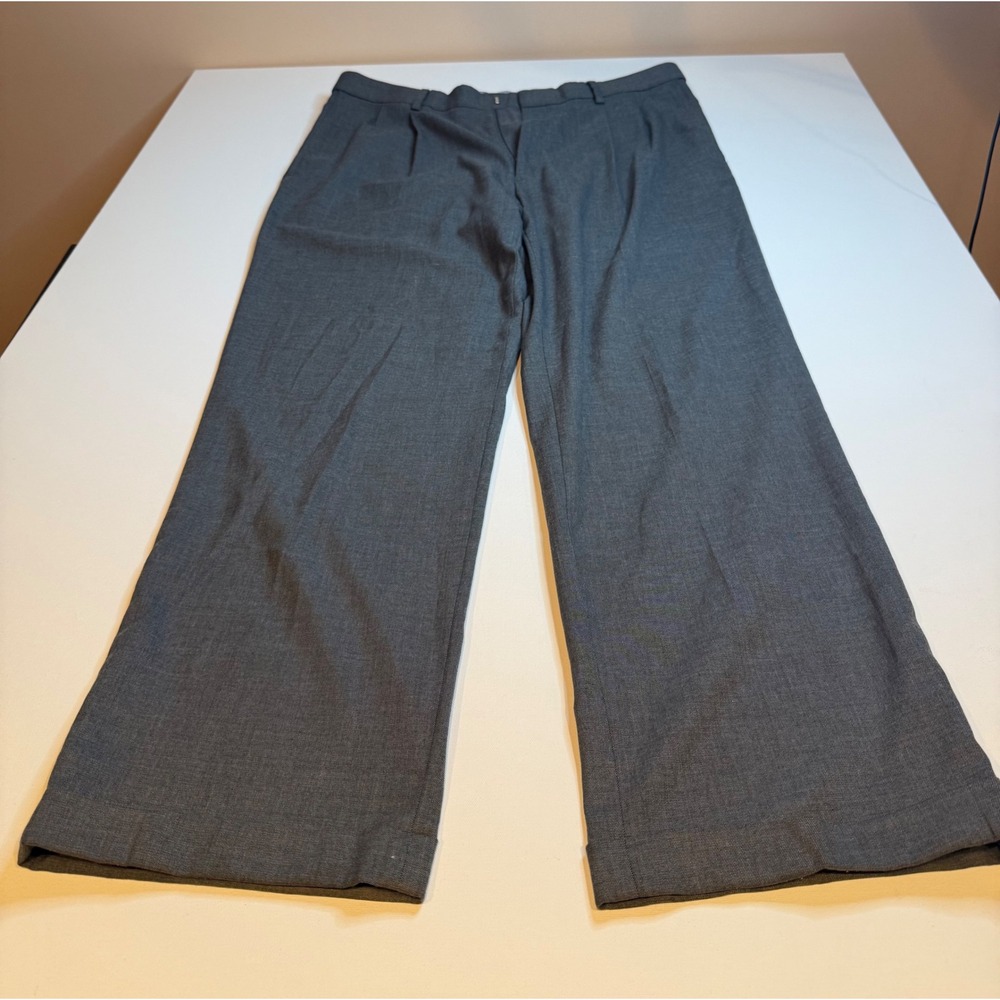 J.M. Haggar Mens 34x30 Classic Fit Pleated Cuffed Dress Pants Gray Charcoal